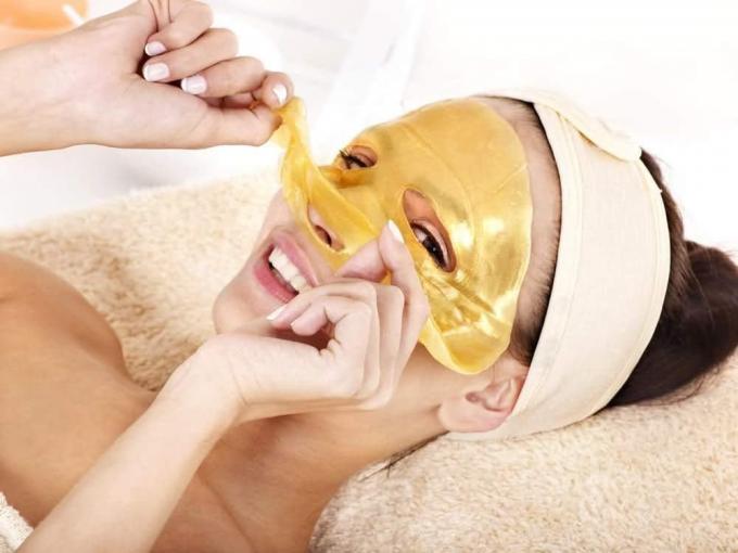 Máscara facial orgânica de ouro 24K para casa gel calmante personalizável de colágeno Crystal Beauty 4